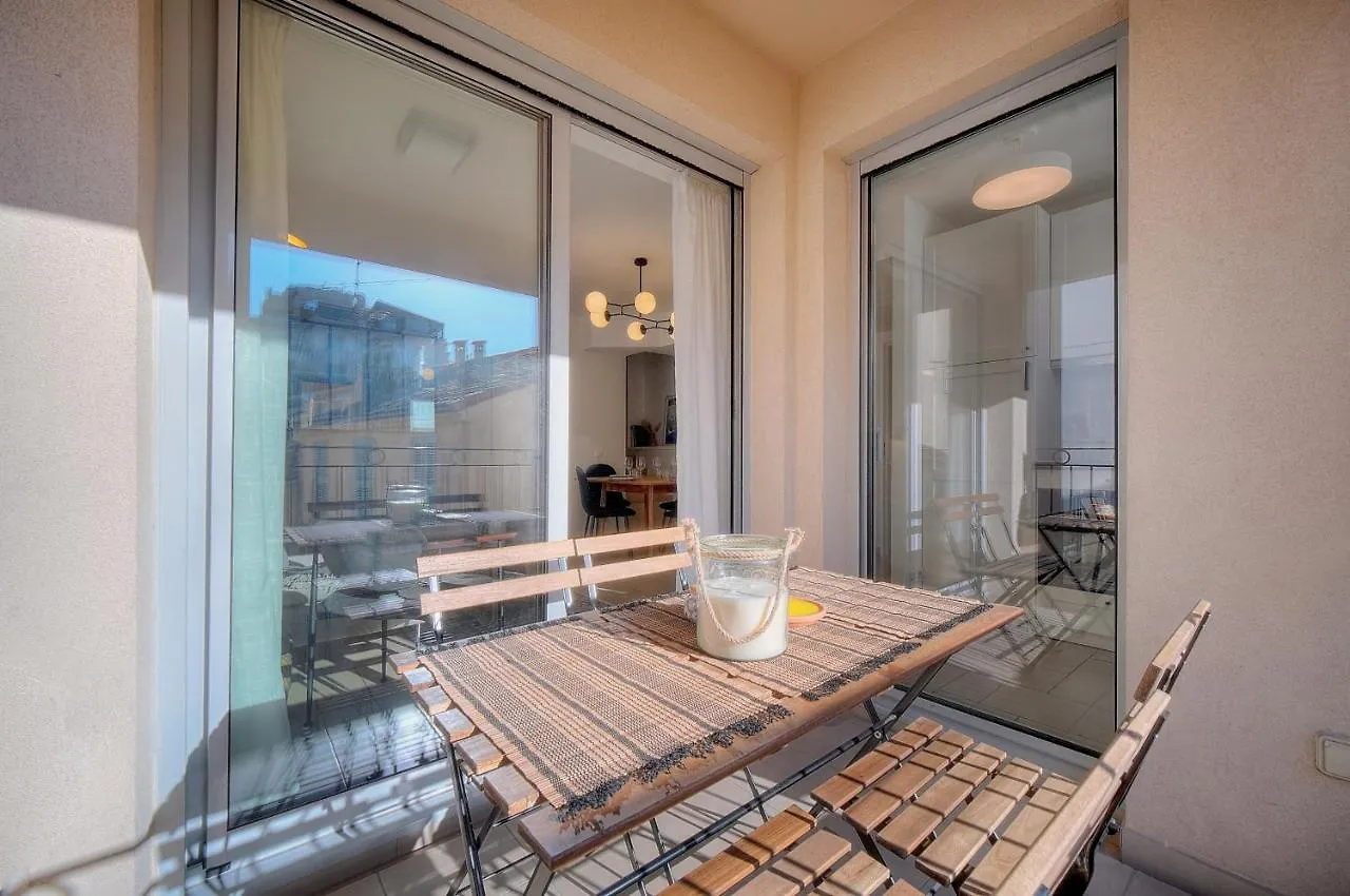 Magnifique Et Lumineux 3 Pieces A2B238 Appartement Cannes