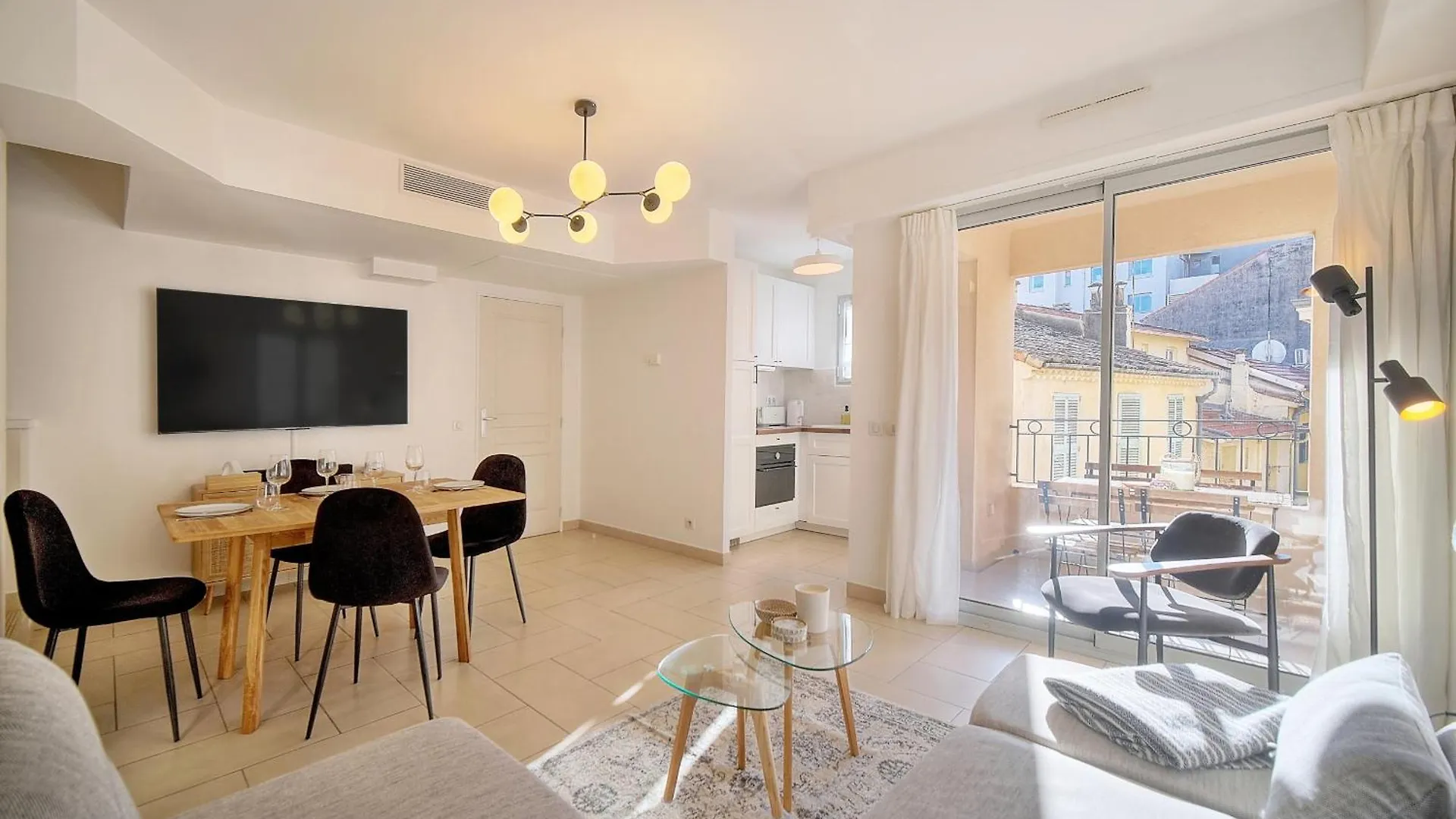 Magnifique Et Lumineux 3 Pieces A2B238 Appartement Cannes Frankrijk