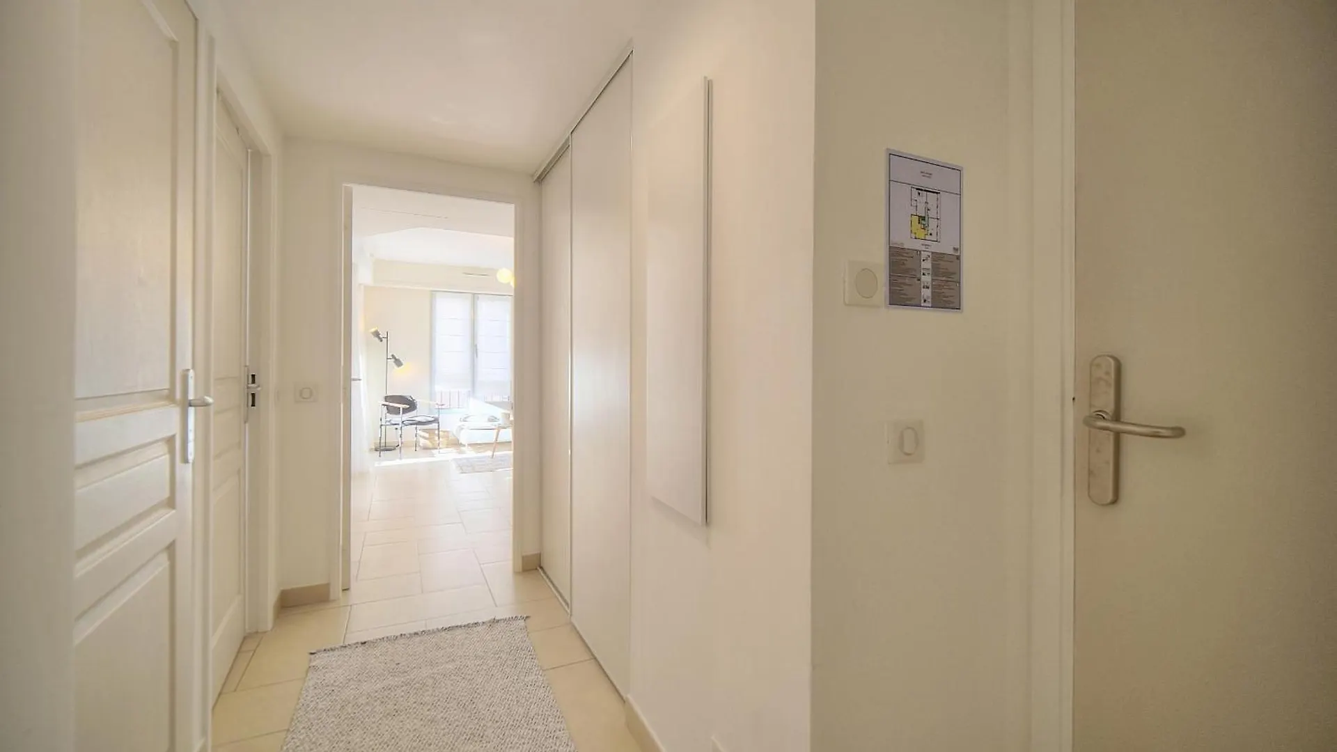 Magnifique Et Lumineux 3 Pieces A2B238 Appartement Cannes